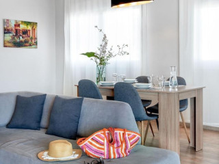 Thisean Modern Suites by Athens Stay