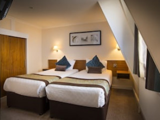 THISTLE CITY BARBICAN