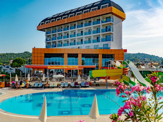 THRONE BEACH RESORT&SPA