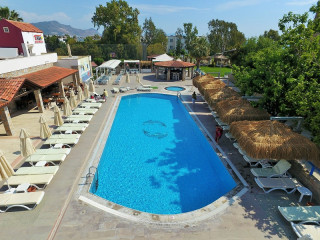 TIANA BEACH HOTEL