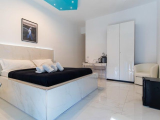 TIFFANY\'S LUXURY RESORT