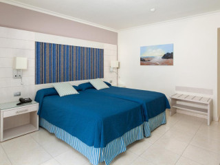 TIGOTAN LOVERS & FRIENDS - ONLY ADULTS