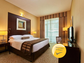 CRYSTAL AURA BEACH RESORT & SPA