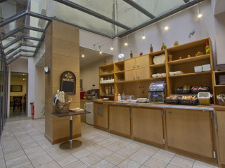 TIMHOTEL LE LOUVRE