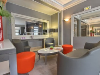 TIMHOTEL OPERA BLANCHE FONTAINE