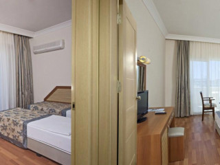 LONICERA CITY KLEOPATRA  HOTEL