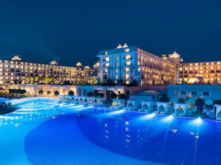 TITANIC DELUXE BELEK