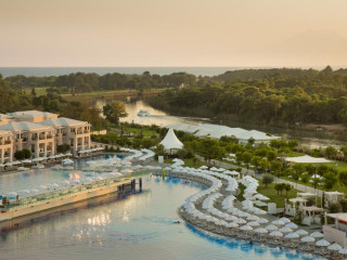 TITANIC DELUXE BELEK
