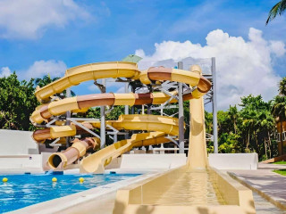 Dreams Sapphire Resort & Spa