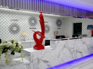 TOP HIGH AIRPORT LINK (SHA)