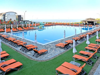 TOPOLA SKIES RESORT & AQUAPARK