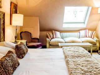 Traders Hotel Qaryat Al Beri