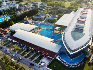 TRANSATLANTIK HOTEL & SPA