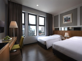 TRANSIT KUALA LUMPUR