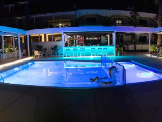 Trefon Hotel Apartments and Suites