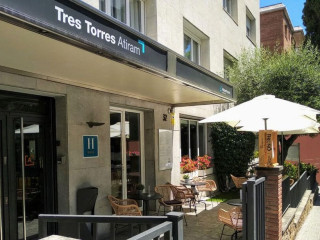 Tres Torres Atiram Hotel