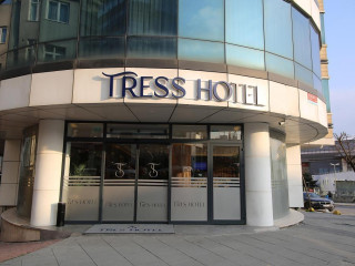 Tress Hotel