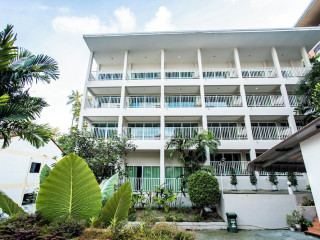 Tri s Miracle Kata Beach Side