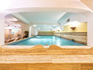 Tritone Hotel