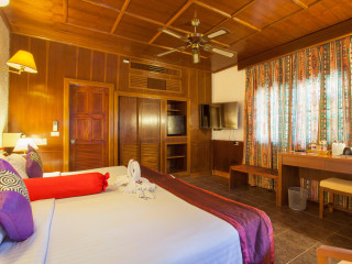 Tropica Bungalow Hotel