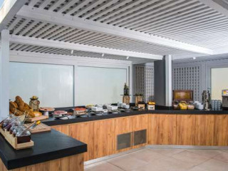 TROULIS APARTMENTS