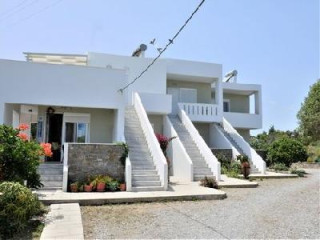 Tselios Apartments & Studios