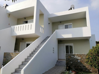 Tselios Apartments & Studios