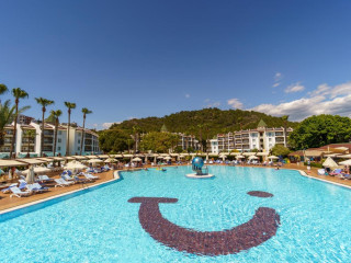 TUI BLUE PASCHA BAY