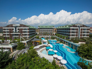 TUI BLUE Side