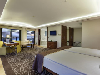 TUI BLUE SIDE (ADULT +16)