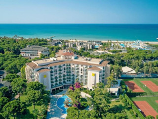 Peridis Family Resort