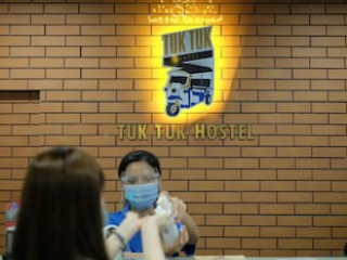 TUK TUK HOSTEL