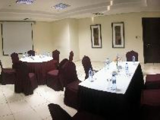 Tulip Creek Hotel Apartments