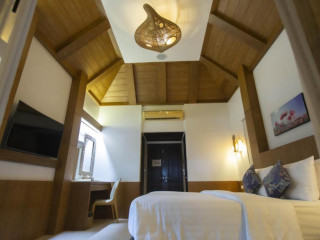Tup Kaek Sunset Beach Resort and Spa