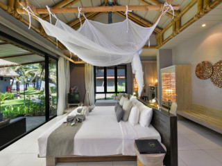 Twin Lotus Resort and Spa