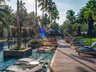 Twinpalms Surin Phuket Resort