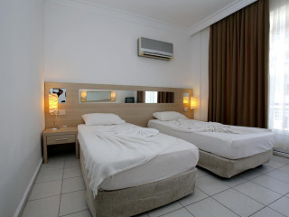 TWINS HOTEL ( EX.SOLIM INN)