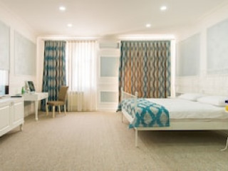 TWO SEASONS BOUTIQUE HOTEL