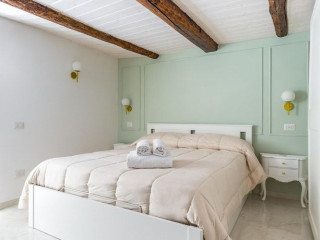 UMBERTO S NEST AT TOLEDO