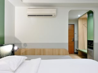 UNICO EXPRESS @ SUKHUMVIT