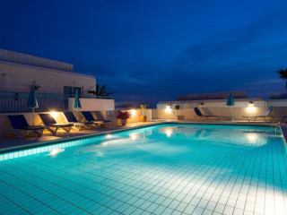 Sunny Hill Hotel Apts (Paphos)