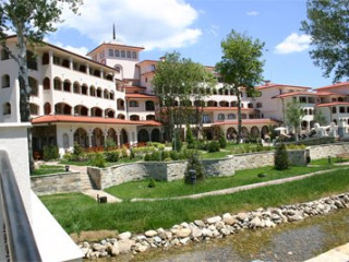 Royal Palace Helena Park