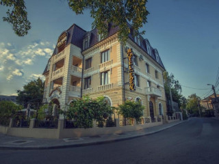 Hotel Eden