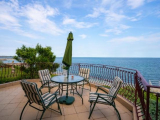 Vila Rasarit de Soare