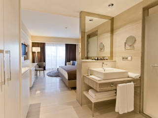 AKRA FETHIYE TUI BLUE SENSATORI