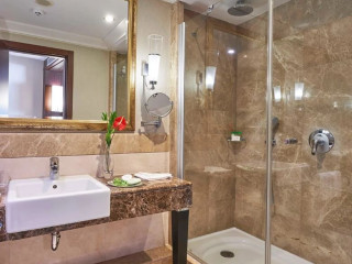 Calista Luxury Resort