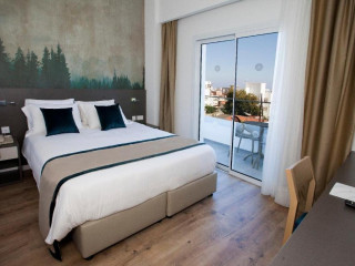 PEFKOS HOTEL (Limassol)
