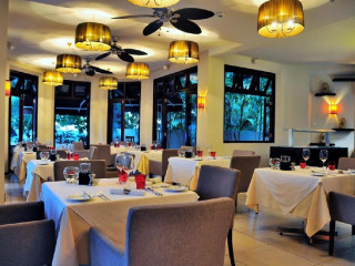 Le Cardinal Exclusive Resort 