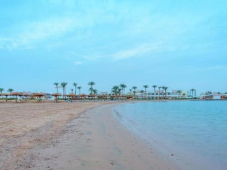 Grand Seas Resort by Sunrise