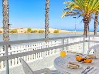 Cocoteros Apartments